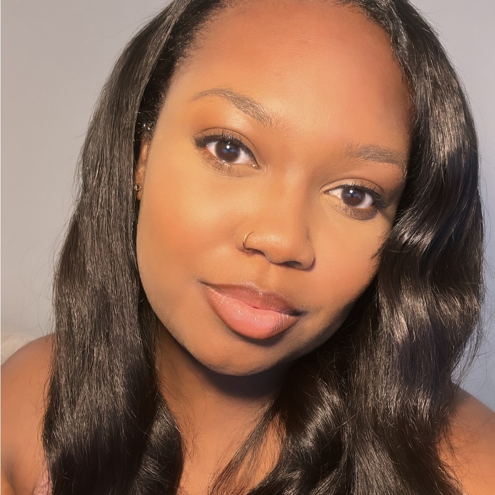 Meet your Posher, Noelle